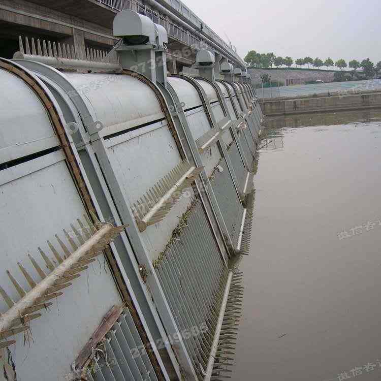 宜春多联排回转式格栅清污机