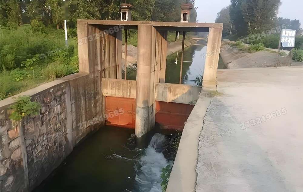墨竹工卡县乡村渠道闸门