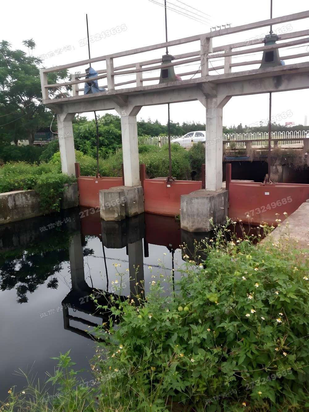 四川三孔分水闸门