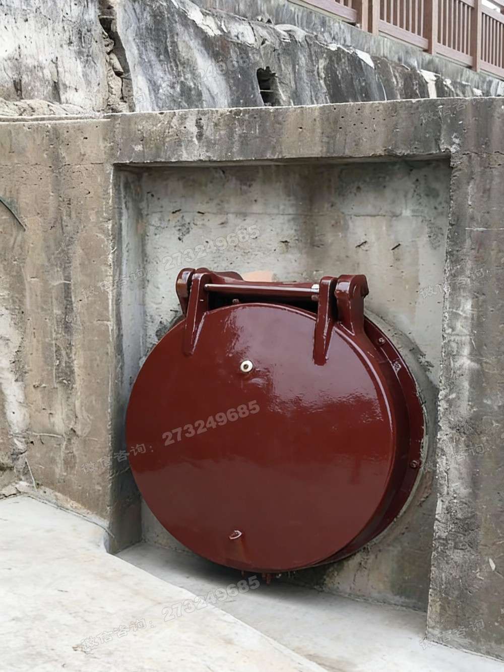 佳县涵洞红色铸铁拍门
