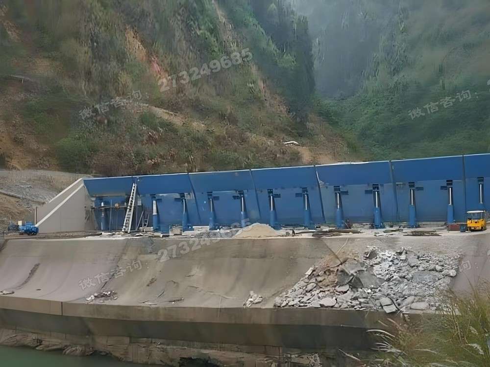 巨鹿山区河道液压钢坝闸门