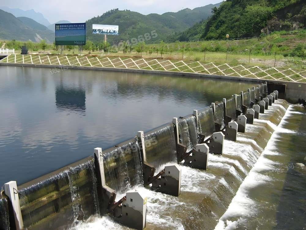 五寨县阶梯式液压钢坝
